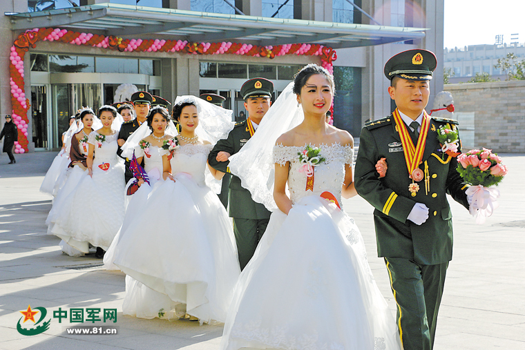 “桥”见海河 邂逅浪漫 “一起向未来”专场文艺演出献礼新中国成立75周年 